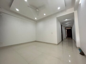Room in 3 BHK Apartment at Palm Residency Chhatarpur, Chattarpur – for Rent