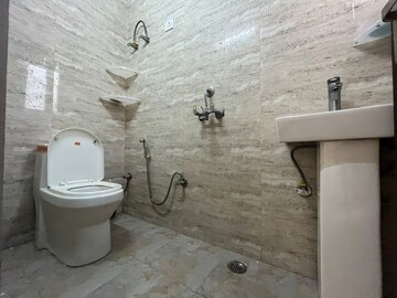 Bathroom in 3 BHK Apartment at Palm Residency Chhatarpur, Chattarpur – for Rent