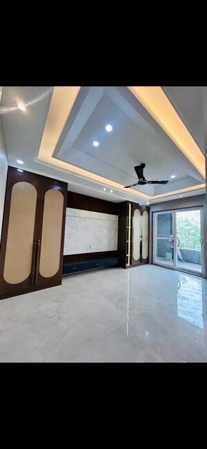 Room in 3.5 BHK Apartment at Ahinsha Naturez Park, Sector 41 – for Sale