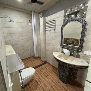 Team Area in 3 BHK Builder Floor at Ansal Florence Villa, Sushant Lok Iii – for Rent