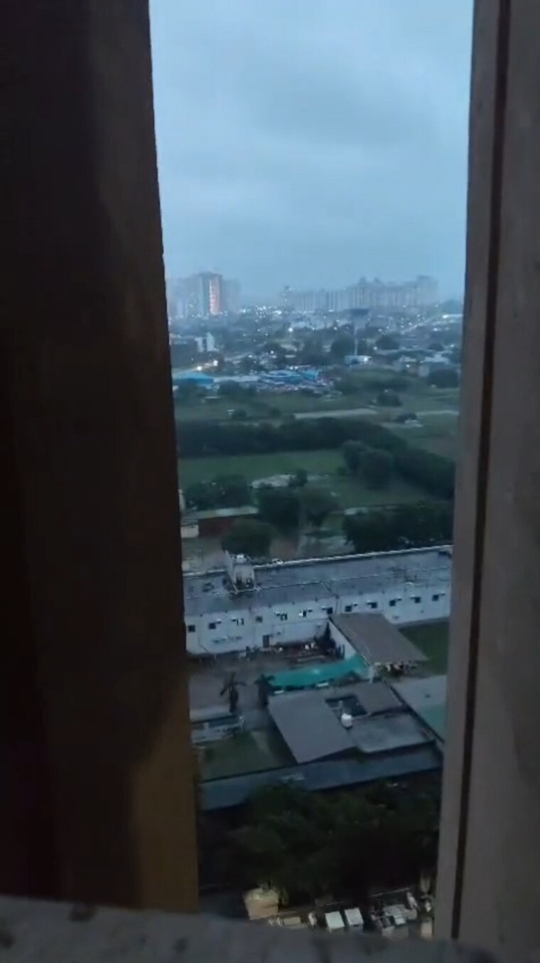 Swimming Pool, nirala-greenshire-mart 2.5 Bedroom 1060 Sq.Ft. Apartment In Bisrakh Jalalpur Greater Noida 9312750