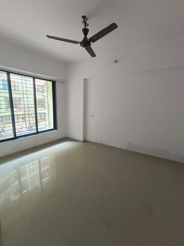 Room in 1 BHK Apartment at Highland Pearl, Thane West – for Rent