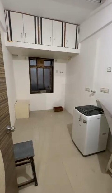 Bedroom in 1.5 BHK Apartment at Laxmi Niwas Mahim, Mahim – for Rent