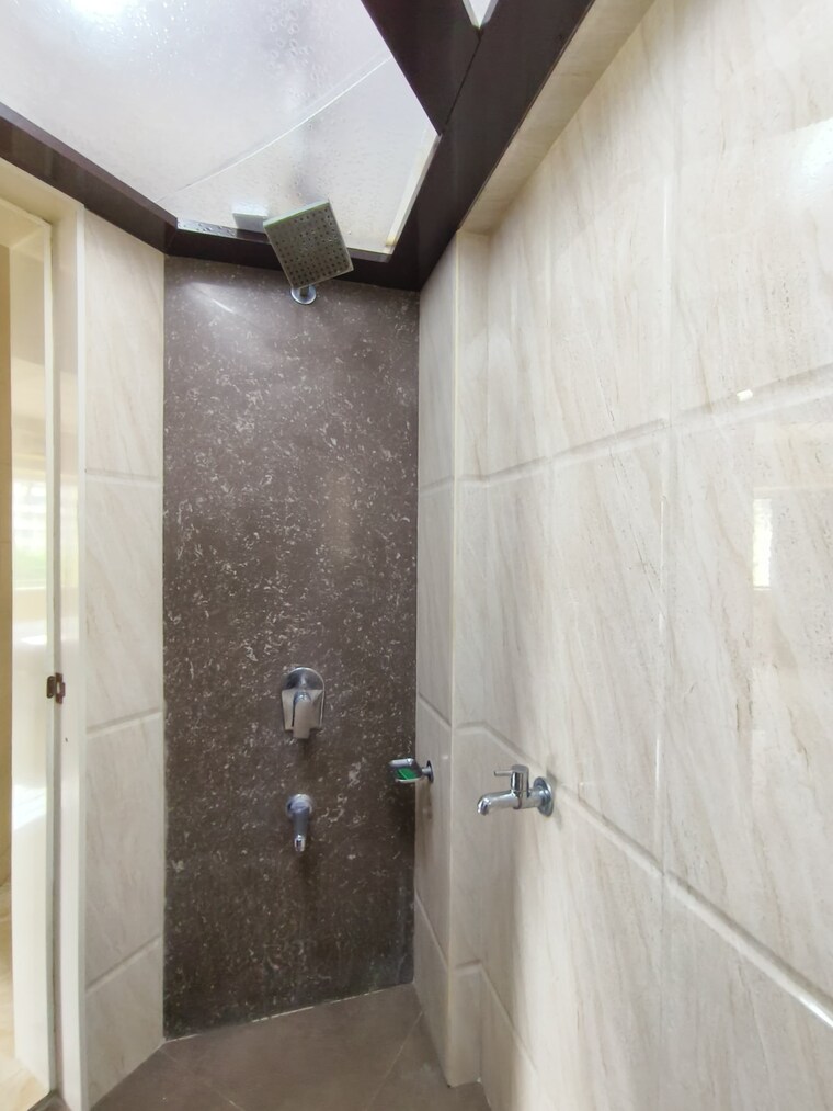 Bathroom, happy-valley 2 Bedroom 1000 Sq.Ft. Apartment In Manpada Thane 9312774