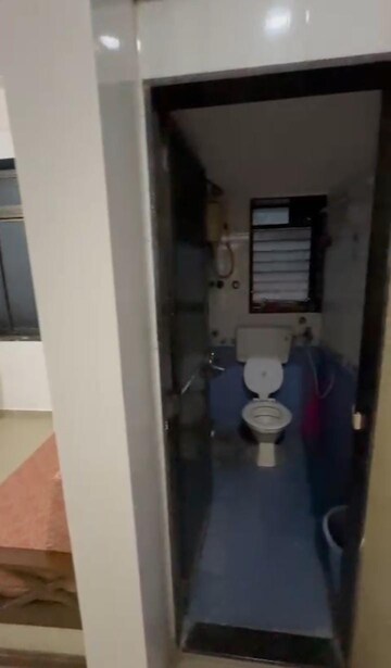 Bathroom in 1.5 BHK Apartment at Laxmi Niwas Mahim, Mahim – for Rent