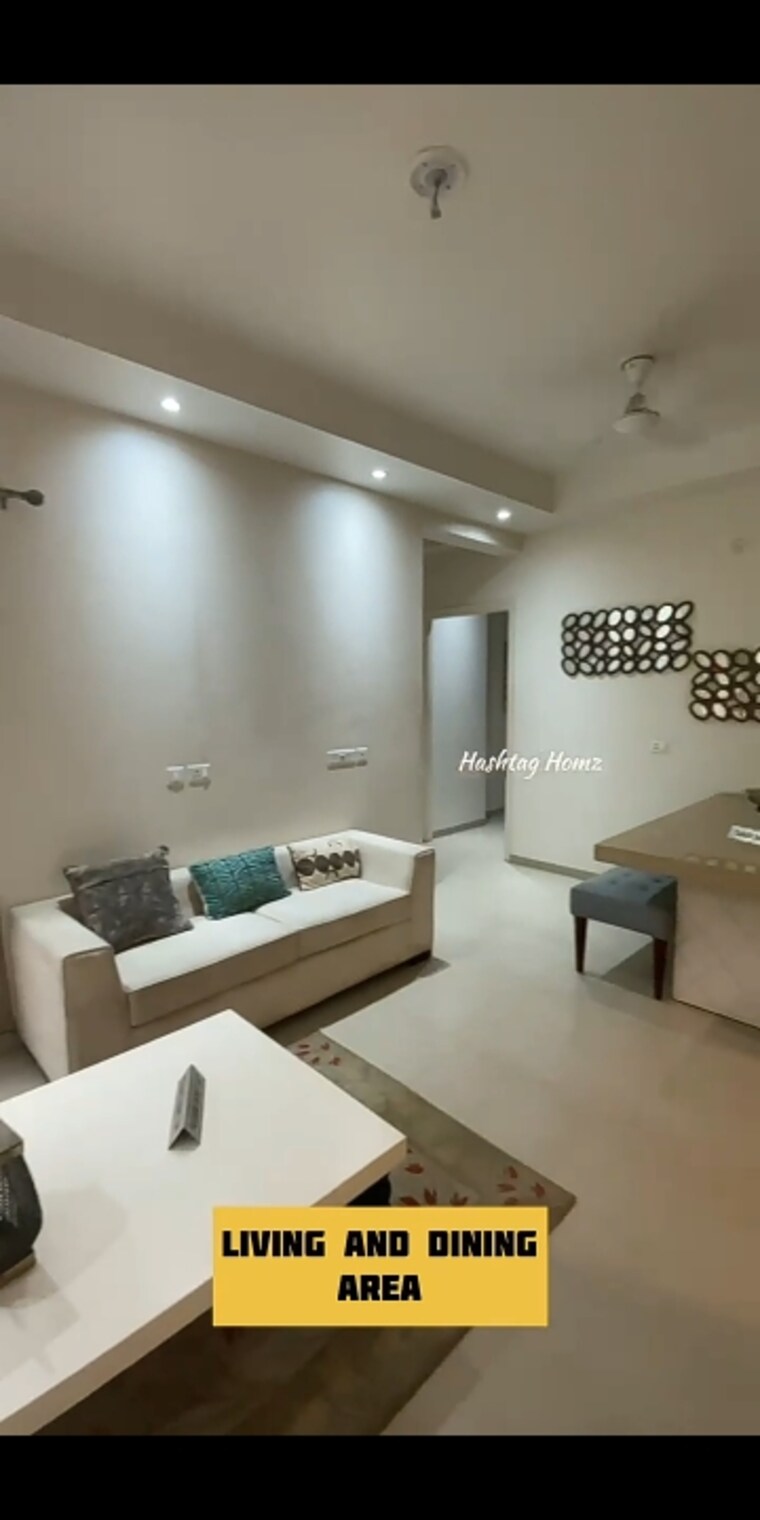 Master Bedroom, shri-radha-aqua-garden 3 Bedroom 1500 Sq.Ft. Apartment In Sector 16b Greater Noida Greater Noida 9312793