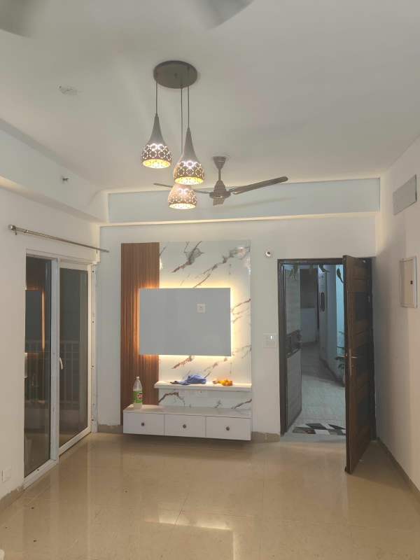 2 BHK Apartment For Rent in Ajnara Homes