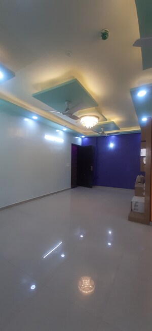 Furnished Amenities in 3 BHK Apartment at Land Craft Golf Links Apartment Phase 2, Pandav Nagar – for Rent