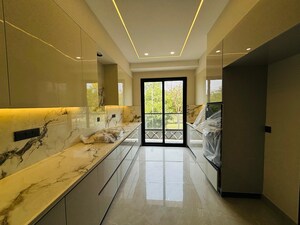 Building Lobby in 4 BHK Builder Floor at Ansal API Esencia, Sector 67 – for Sale