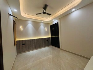 Room in 4 BHK Builder Floor at Ansal API Esencia, Sector 67 – for Sale