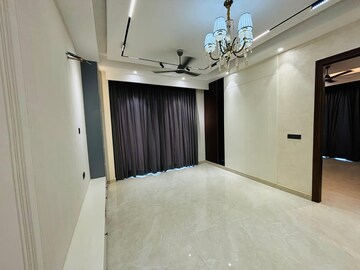 Room in 4 BHK Builder Floor at Ansal API Esencia, Sector 67 – for Sale