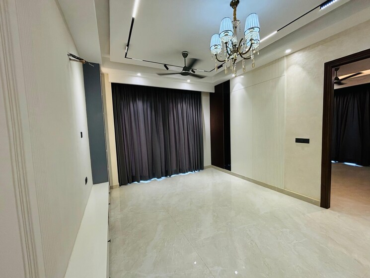 Room, ansal-api-esencia 4 Bedroom 2200 Sq.Ft. Builder Floor In Sector 67 Gurgaon 9312815