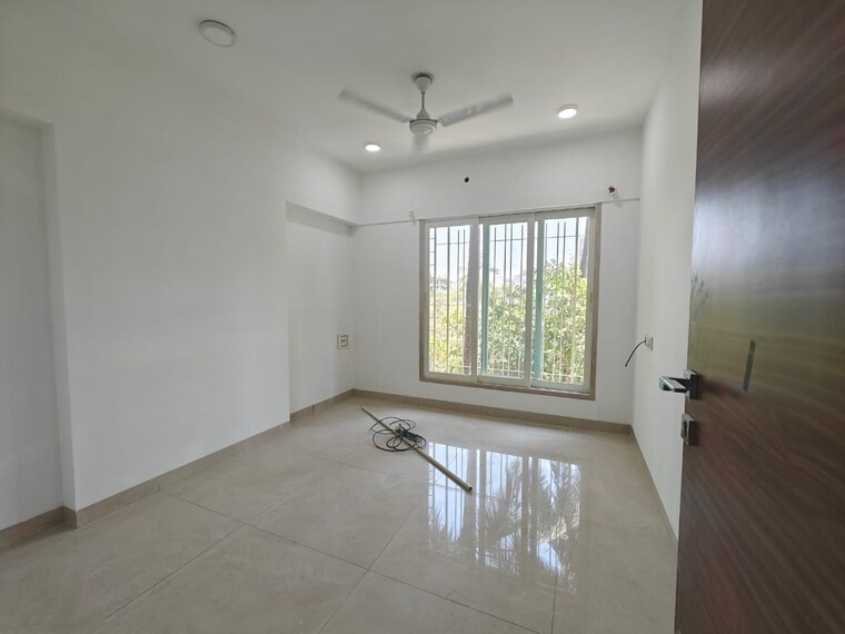 Room, shree-siddhi-vinayak-chs 3 Bedroom 1080 Sq.Ft. Apartment In Chembur Mumbai 9312814