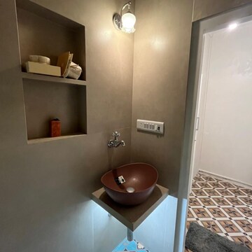 Bathroom in 3 BHK Apartment at Casa Grande Malabar Hill, Malabar Hill – for Rent