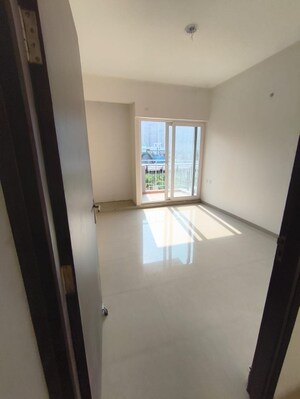 Room in 2 BHK Apartment at Shri Radha Aqua Garden, Sector 16b Greater Noida – for Sale