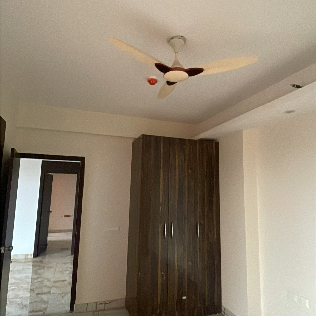 2 BHK Apartment For Rent in Landcraft Golflinks Plaza