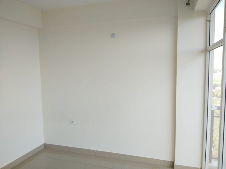 Room, avl-36-gurgaon 2 Bedroom 606 Sq.Ft. Apartment In Sector 36 Gurgaon 9312898