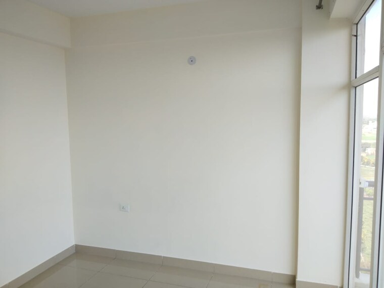Room, avl-36-gurgaon 2 Bedroom 606 Sq.Ft. Apartment In Sector 36 Gurgaon 9312898
