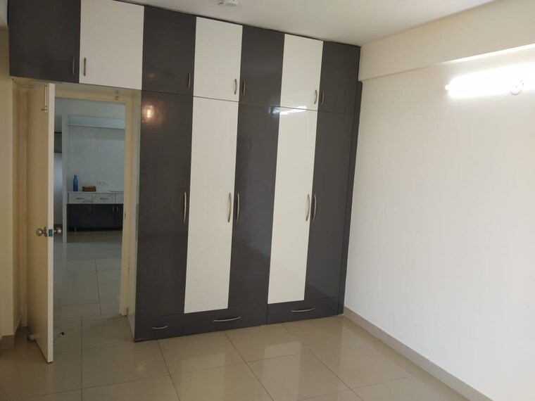 Room, avl-36-gurgaon 2 Bedroom 606 Sq.Ft. Apartment In Sector 36 Gurgaon 9312898