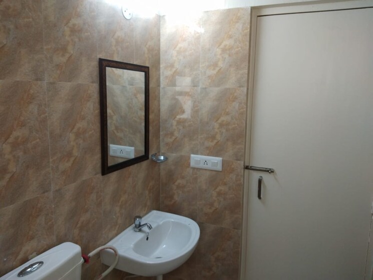 Bathroom, avl-36-gurgaon 2 Bedroom 606 Sq.Ft. Apartment In Sector 36 Gurgaon 9312898