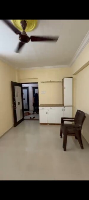 Room in 1.5 BHK Apartment at Ulwe Sector 17 – for Rent