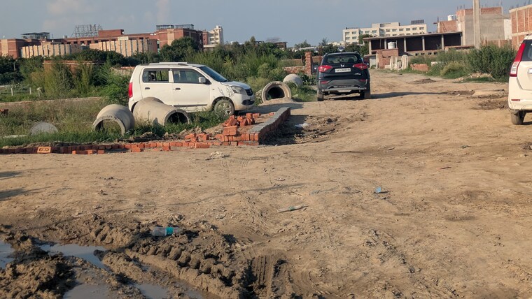 Other, tugalpur village  450 Sq.Ft. Plot In Tugalpur Village Greater Noida 9312883