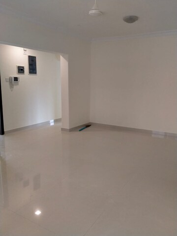 Room in 3 BHK Apartment at Palazzo Heights, Khar West – for Rent