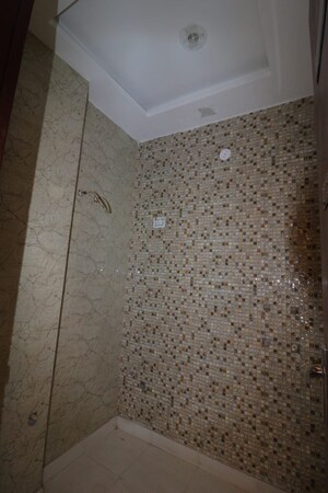 Bathroom in 2.5 BHK Builder Floor at Dwarka Mor – for Rent