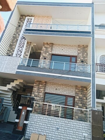 4 BHK Independent House For Sale in Sector 127