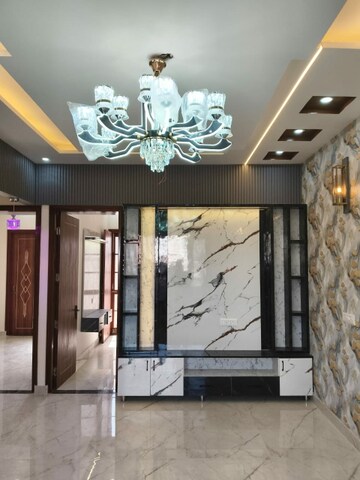 Room in 4 BHK Independent House at Sector 127 – for Sale