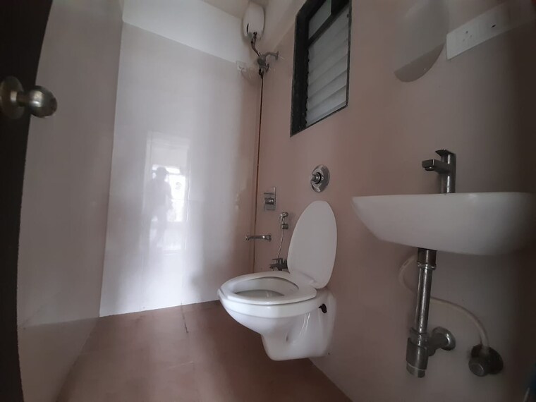 Bathroom, gulmohar-chs-goregaon 1 Bedroom 420 Sq.Ft. Apartment In Goregaon West Mumbai 9312960
