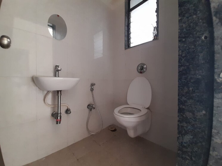 Bathroom, gulmohar-chs-goregaon 1 Bedroom 420 Sq.Ft. Apartment In Goregaon West Mumbai 9312960