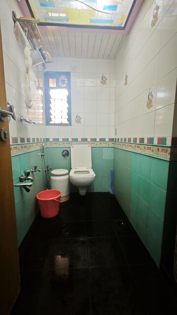 Team Area in 2.5 BHK Apartment at Chembur – for Rent