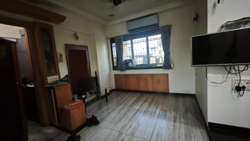 Room in 2.5 BHK Apartment at Chembur – for Rent