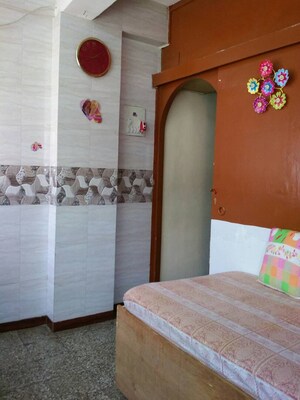 Bedroom in 1 BHK Apartment at Malad West – for Sale