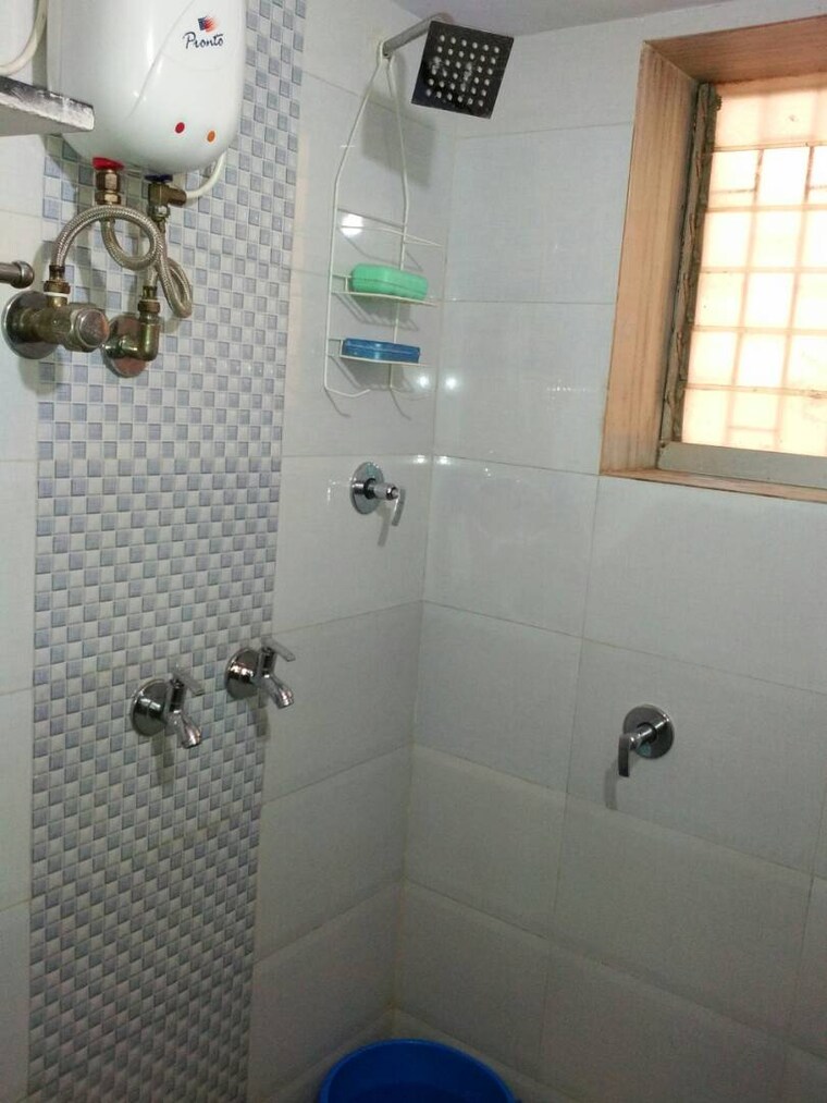 Bathroom, malad west 1 Bedroom 365 Sq.Ft. Apartment In Malad West Mumbai 9312990