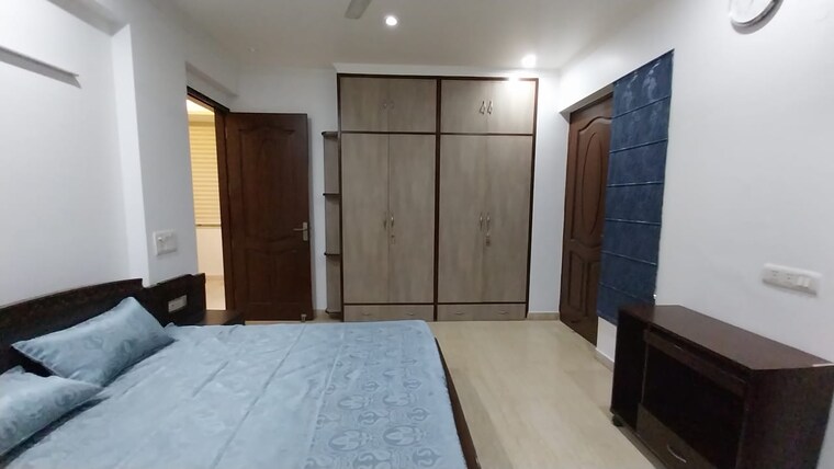 Bedroom, defence colony 3 Bedroom 2010 Sq.Ft. Apartment In Defence Colony Delhi 9312982