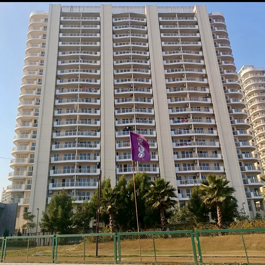 4 BHK + Servant Room Apartment For Sale in BPTP Terra