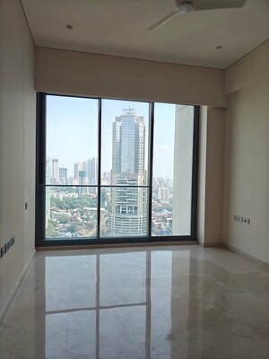 Room in 5 BHK Apartment at Rustomjee Crown, Prabhadevi – for Rent