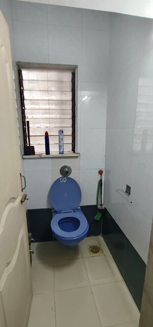 Bathroom in 1 BHK Apartment at Meena Towers Apartment, Chembur – for Rent