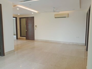 Room in 3 BHK Builder Floor at Greater Kailash I – for Rent