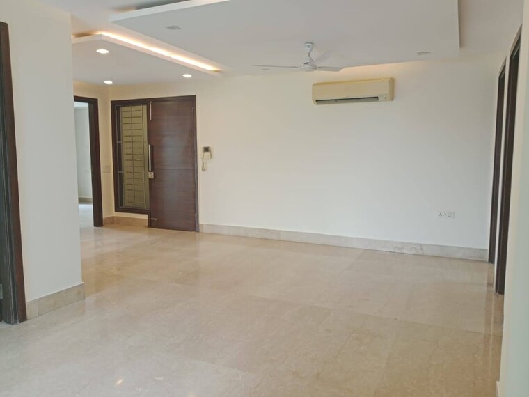 Room, greater kailash i 3 Bedroom 1800 Sq.Ft. Builder Floor In Greater Kailash I Delhi 9313018
