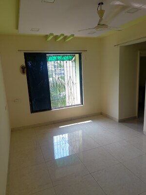 Room in 1 BHK Apartment at Vastu Anand Apartment, Kalwa – for Rent