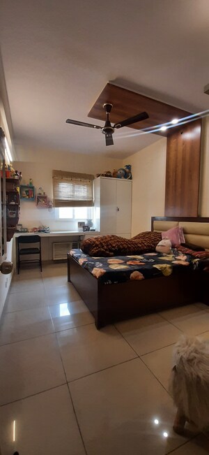 Furnished Amenities in 3.5 BHK Apartment at Land Craft Golf Links Apartment Phase 2, Pandav Nagar – for Sale