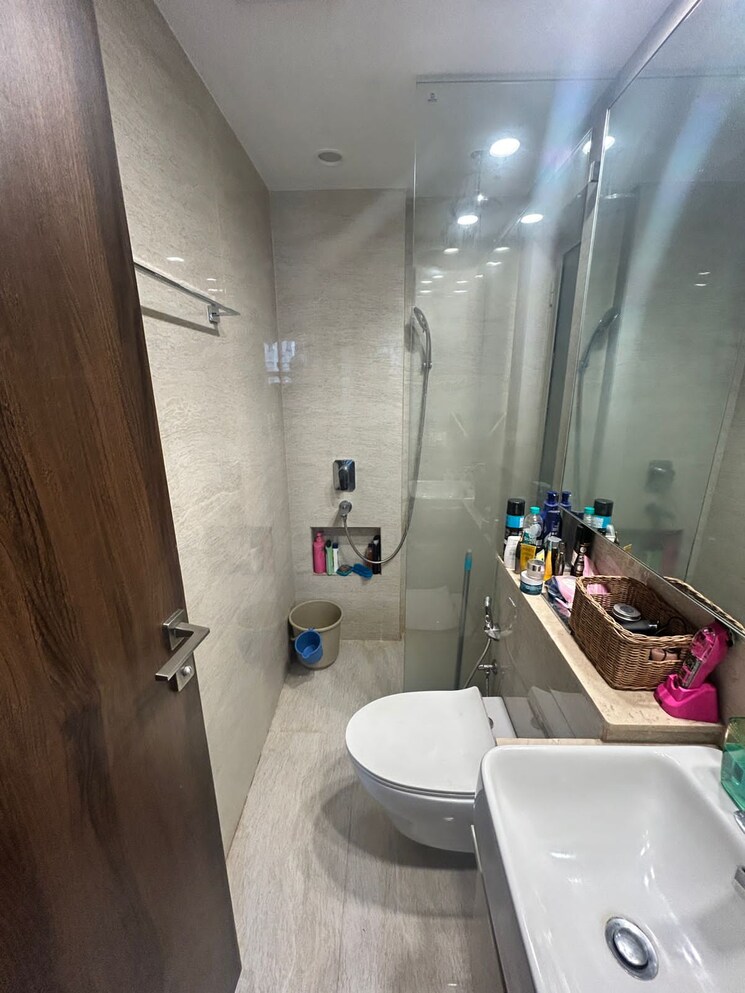 Team Area, hiranandani-regent-hill 1 Bedroom 379 Sq.Ft. Apartment In Powai Mumbai 9313047