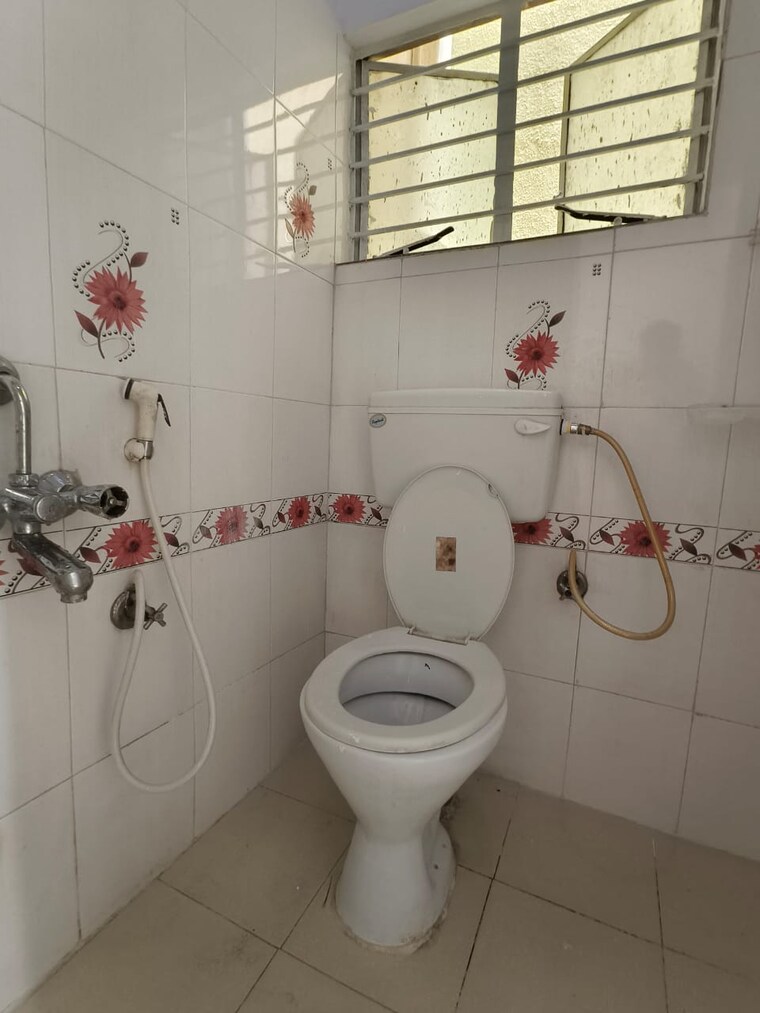 Bathroom, hsr layout 2 Bedroom 900 Sq.Ft. Builder Floor In Hsr Layout Bangalore 9313093