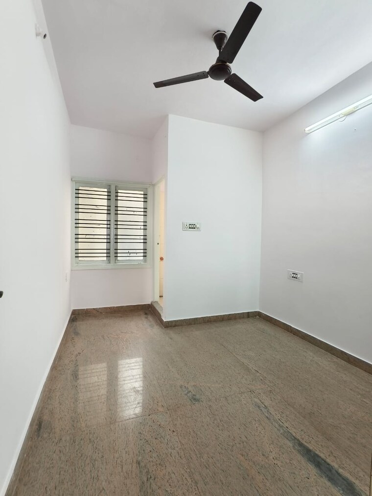 Room, hsr layout 2 Bedroom 900 Sq.Ft. Builder Floor In Hsr Layout Bangalore 9313093