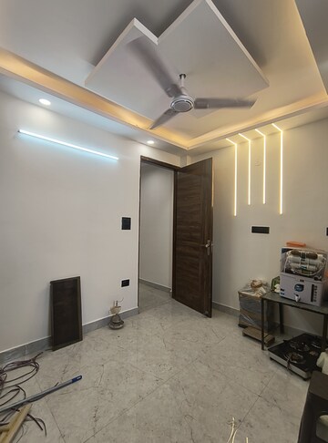 2 BHK Builder Floor For Rent in Govindpuri