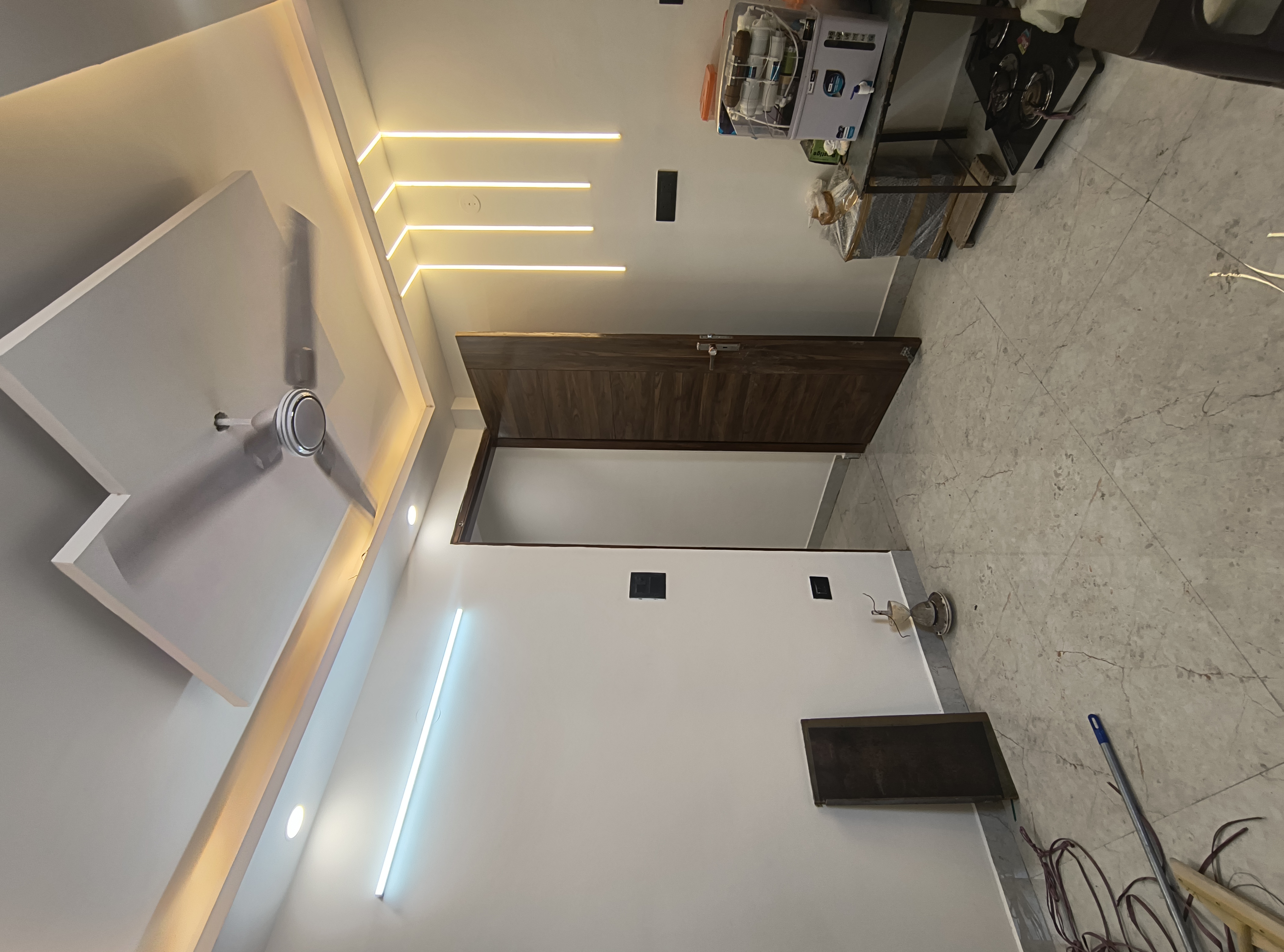 2 BHK Builder Floor For Rent in Govindpuri