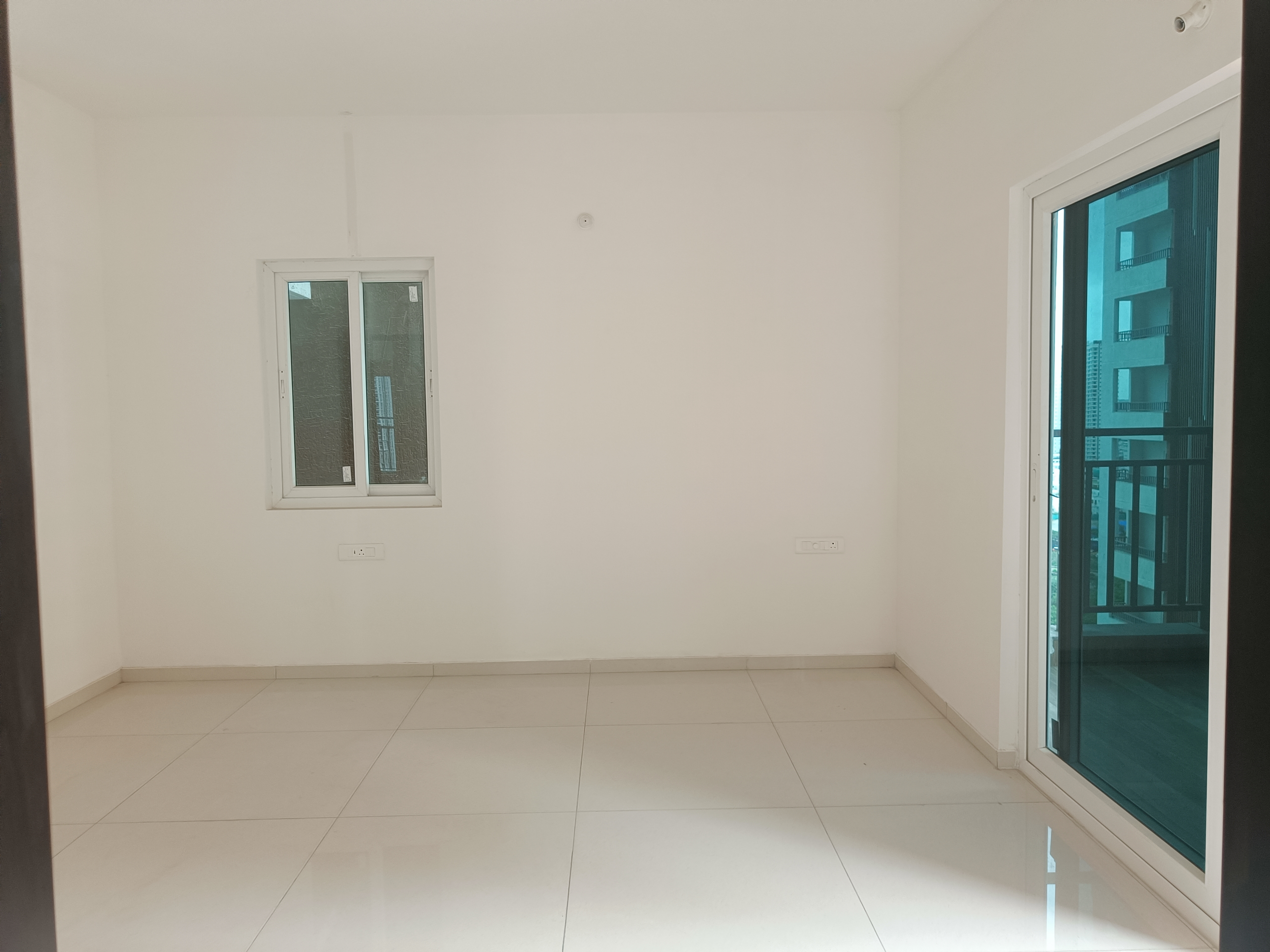 3 BHK + Pooja Room Apartment For Sale in Aparna Sarovar Zicon